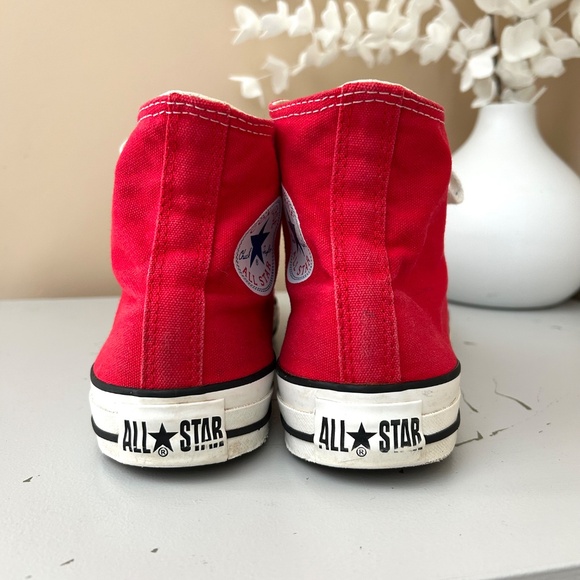 Converse Chuck Taylor All Star High Top in Red Unisex Size Men’s 7 (Women’s9) - Picture 6 of 16